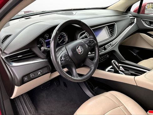 Used 2020 Buick Enclave Premium w/ Sun and Sites Package image 20