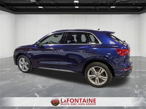 Used 2021 Audi Q3 2.0T Premium w/ Convenience Package image 2