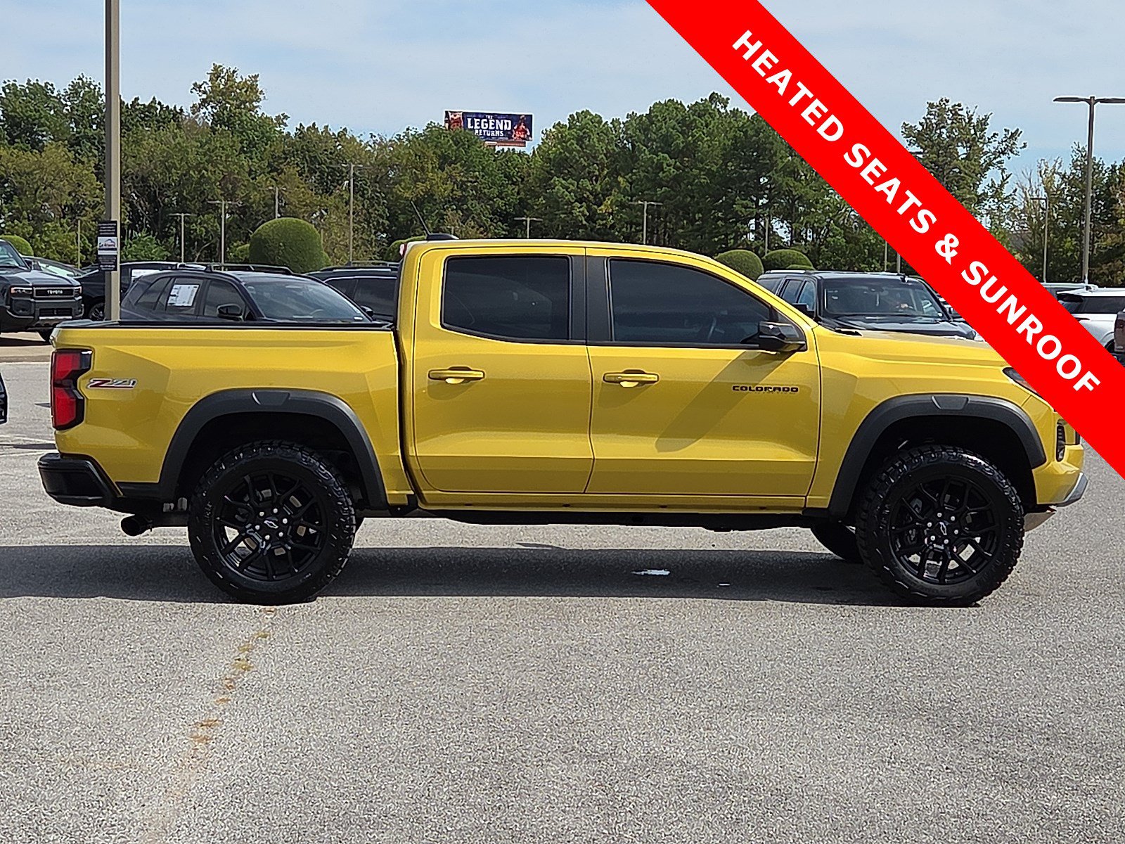 Used 2024 Chevrolet Colorado Z71 w/ LPO, Dark Essentials Package AWD/4WD image 6