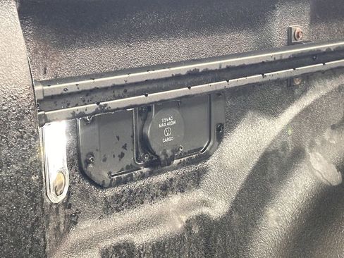 New 2026 RAM 1500 Express AWD/4WD image 14