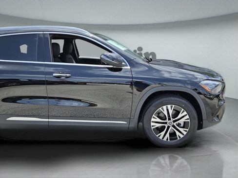 New 2025 Mercedes-Benz GLA 250 image 35
