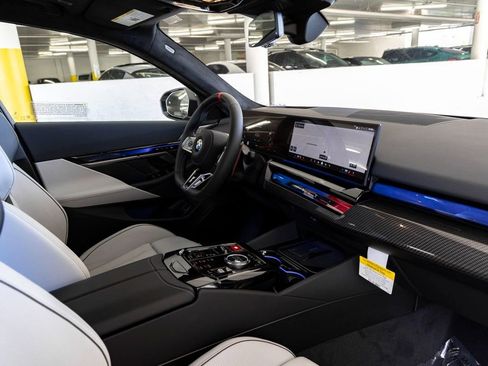 New 2026 BMW M5 w/ Carbon Package image 37