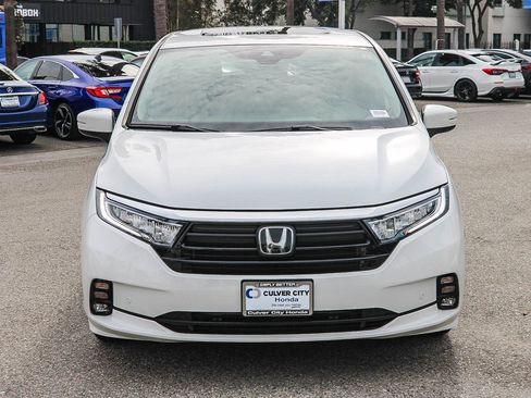 Used 2023 Honda Odyssey Touring image 2