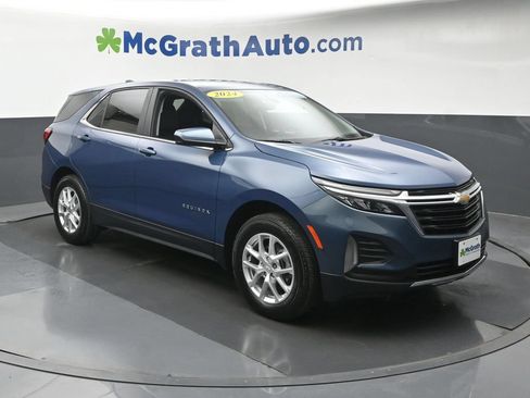 Used 2024 Chevrolet Equinox LT AWD/4WD image 2