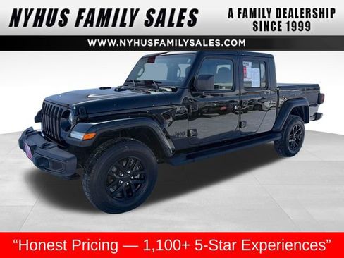 Used 2022 Jeep Gladiator Sport image 1
