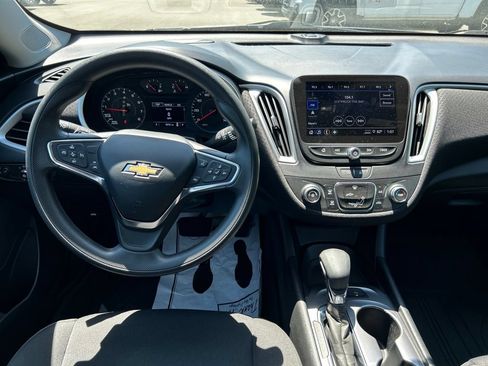 Used 2024 Chevrolet Malibu LS w/ LPO, Floor Liner Package FWD image 15