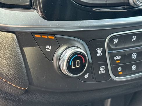 Used 2020 Chevrolet Traverse Premier w/ LPO, Blackout Package AWD/4WD image 26
