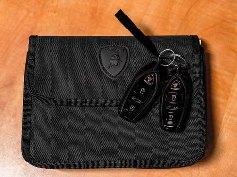 Used 2024 Lamborghini Revuelto image 57