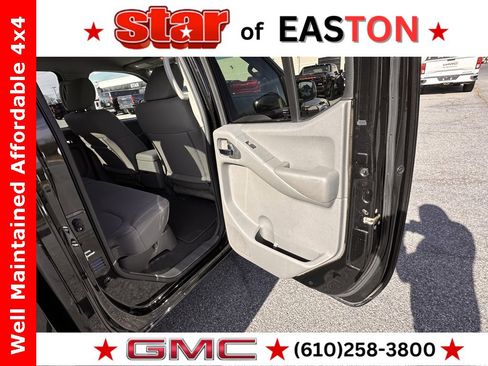 Used 2019 Nissan Frontier SV image 12