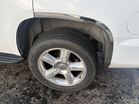 Used 2007 Chevrolet Tahoe LTZ w/ LTZ Preferred Equipment Group image 13