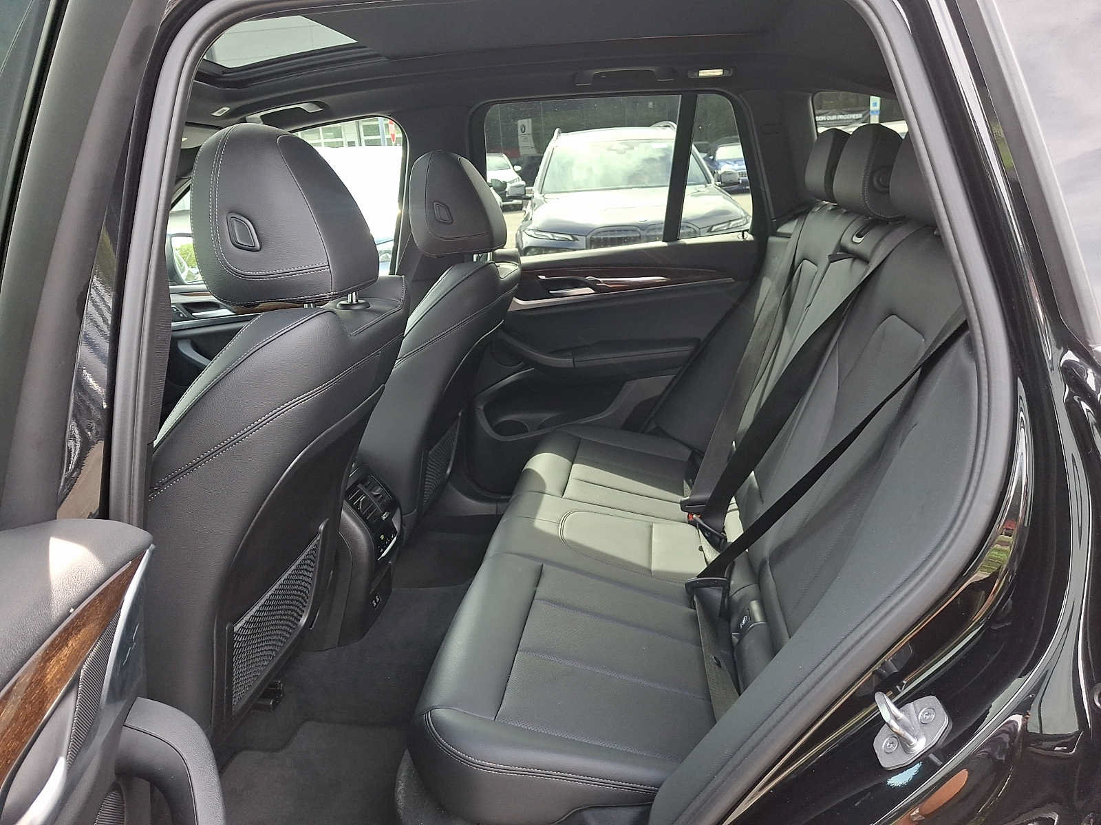 Used 2023 BMW X3 xDrive30i AWD/4WD image 11