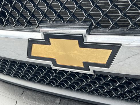 Used 2024 Chevrolet Express 2500 w/ Driver Convenience Package image 8