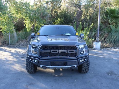 Used 2018 Ford F150 Raptor w/ Equipment Group 802A Luxury AWD/4WD image 2