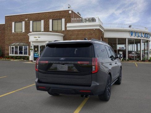 New 2025 Ford Expedition Platinum w/ Stealth Performance Package AWD/4WD image 31
