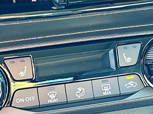 New 2026 Nissan Kicks SV w/ SV Premium Package FWD image 14