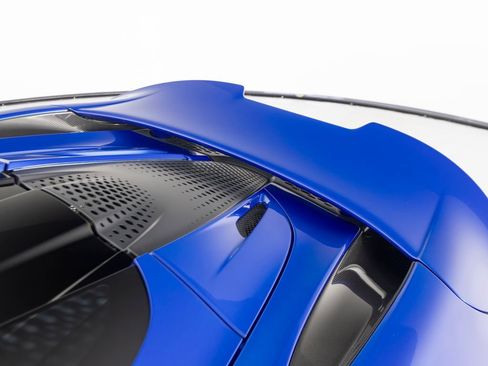 Used 2024 McLaren 750S Spider RWD image 44