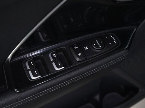 Used 2022 Kia Niro Touring Special Edition image 19