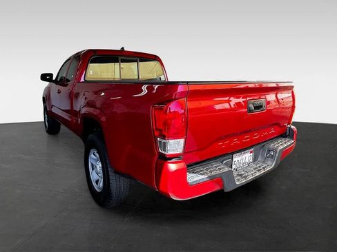 Used 2017 Toyota Tacoma SR w/ SR Convenience Package RWD image 5