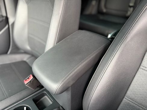 Used 2018 Volkswagen Passat 2.0T S image 29