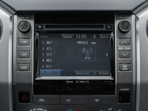 Used 2016 Toyota Tundra SR5 w/ SR5 Upgrade Package image 20