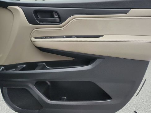 Used 2019 Honda Odyssey EX image 27
