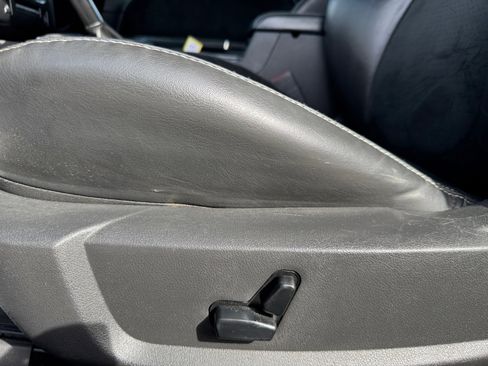 Used 2009 Dodge Challenger SRT8 w/ SRT Option Group II image 15