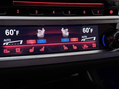 Used 2018 BMW 740e xDrive AWD/4WD image 40