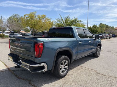 Used 2024 GMC Sierra 1500 SLT AWD/4WD image 3