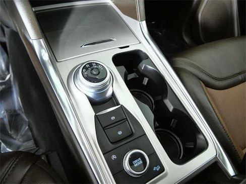 Used 2022 Ford Explorer King Ranch w/ Technology Package image 20