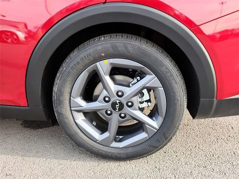 New 2025 Kia K4 LXS image 26