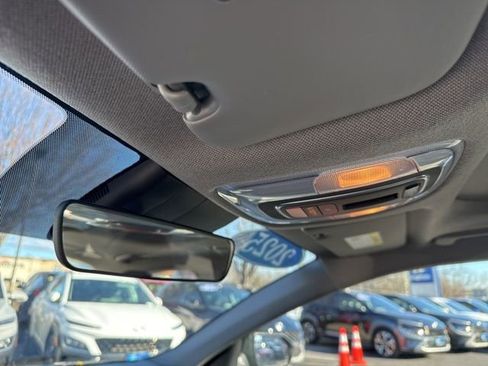 Certified 2025 Hyundai Elantra SEL w/ Cargo Package image 41