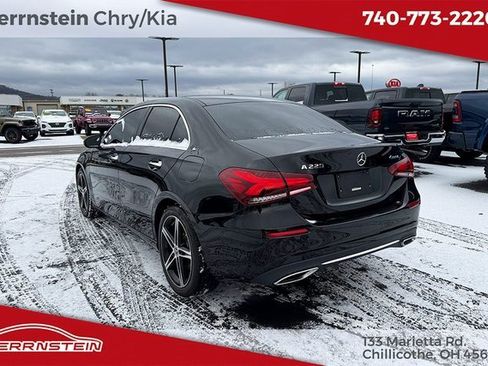 Used 2022 Mercedes-Benz A 220 4MATIC image 5