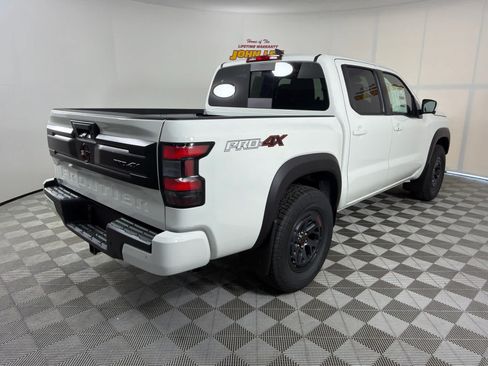New 2026 Nissan Frontier PRO-4X w/ Pro-4x Convenience Package AWD/4WD image 6