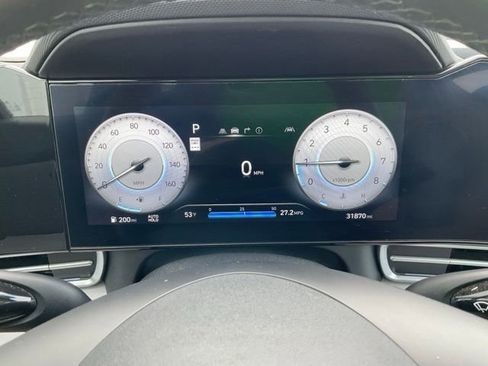 Used 2024 Hyundai Elantra Limited FWD image 31