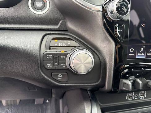 New 2027 RAM 1500 Laramie w/ Night Edition AWD/4WD image 14