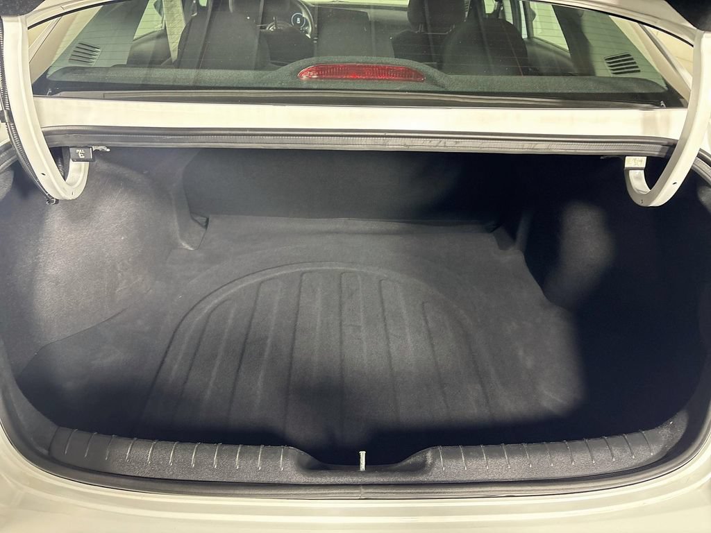 Used 2024 Hyundai Elantra SEL FWD image 21
