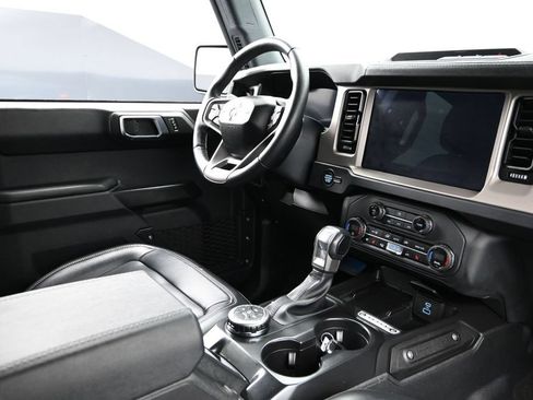 Used 2025 Ford Bronco Outer Banks AWD/4WD image 10