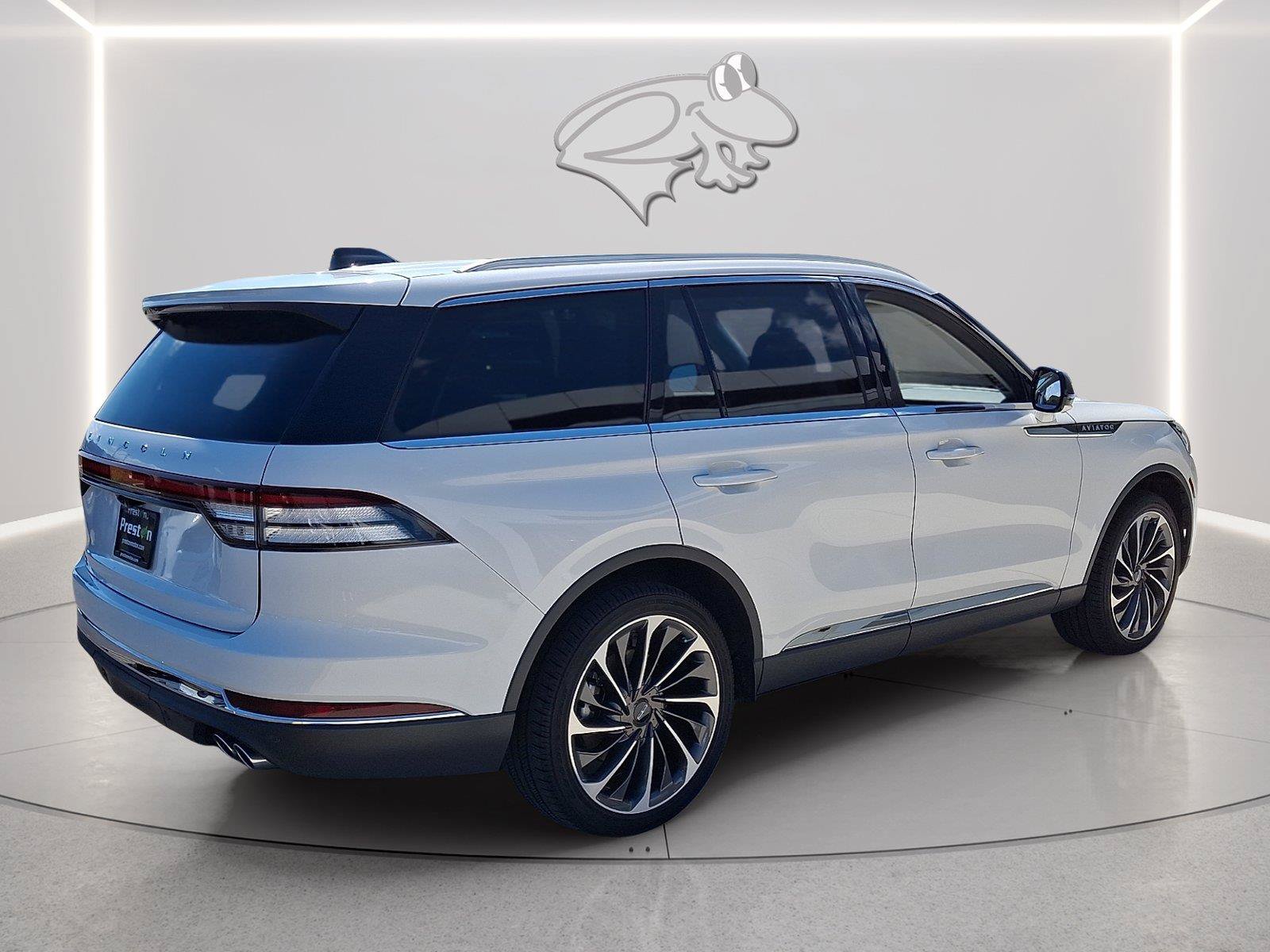 New 2026 Lincoln Aviator Reserve AWD/4WD image 4