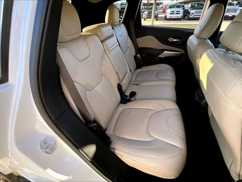 Used 2017 Jeep Cherokee Limited w/ Trailer Tow Group image 19