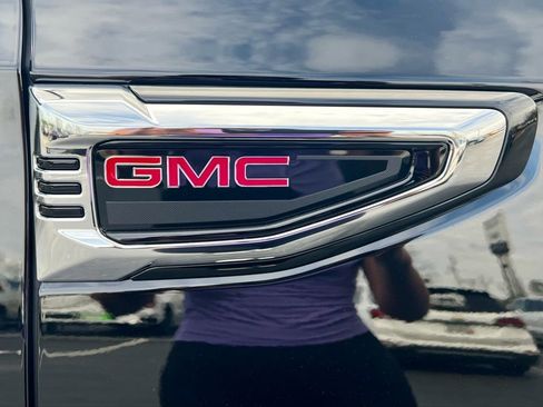 New 2026 GMC Yukon Elevation w/ LPO, Floor Liner Package image 7