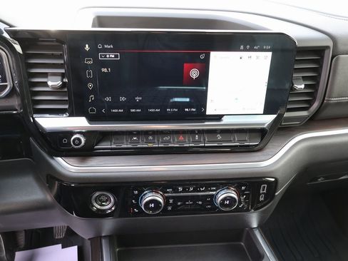 Certified 2022 GMC Sierra 1500 SLT image 30