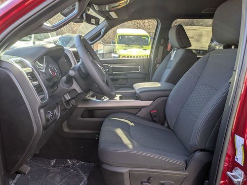 New 2026 RAM 2500 Big Horn AWD/4WD image 12