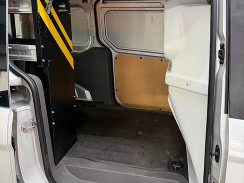 Used 2020 Ford Transit Connect XLT FWD image 13