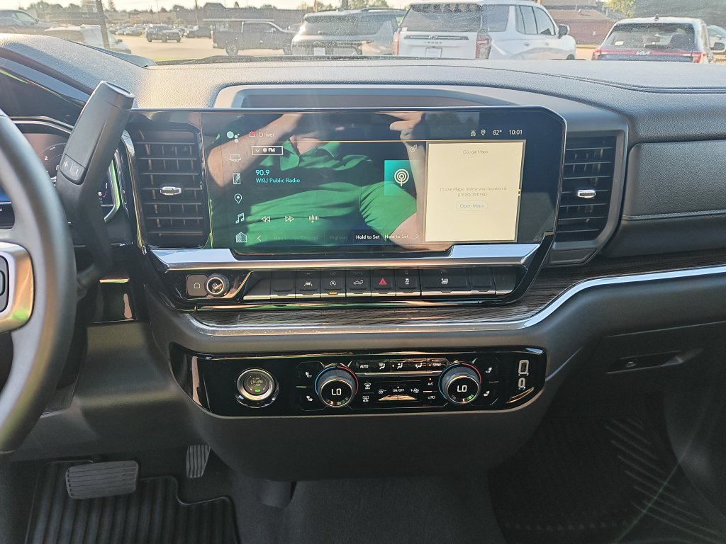 Used 2024 Chevrolet Silverado 1500 LT AWD/4WD image 21