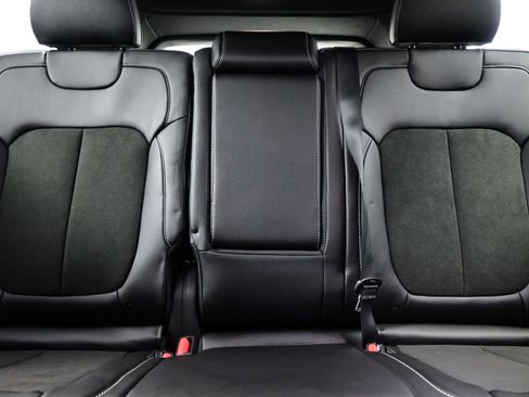 New 2026 Jeep Grand Cherokee Altitude image 10