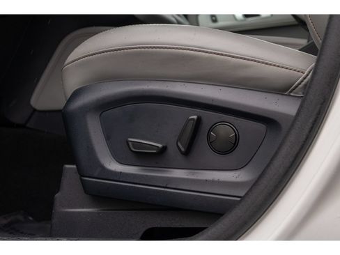 Used 2025 Ford Explorer Active w/ Active Comfort Package AWD/4WD image 18