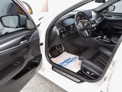 Used 2021 BMW 540i xDrive w/ M Sport Package AWD/4WD image 3
