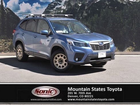 Used 2021 Subaru Forester Premium image 1