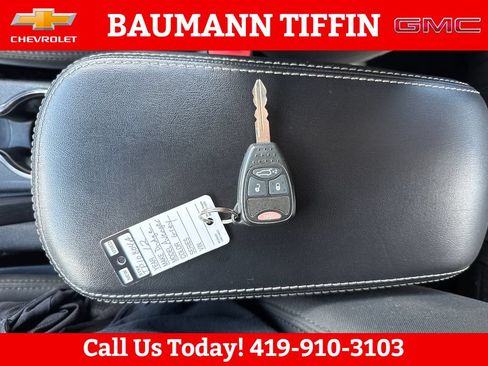 Used 2012 Dodge Avenger SE FWD image 24