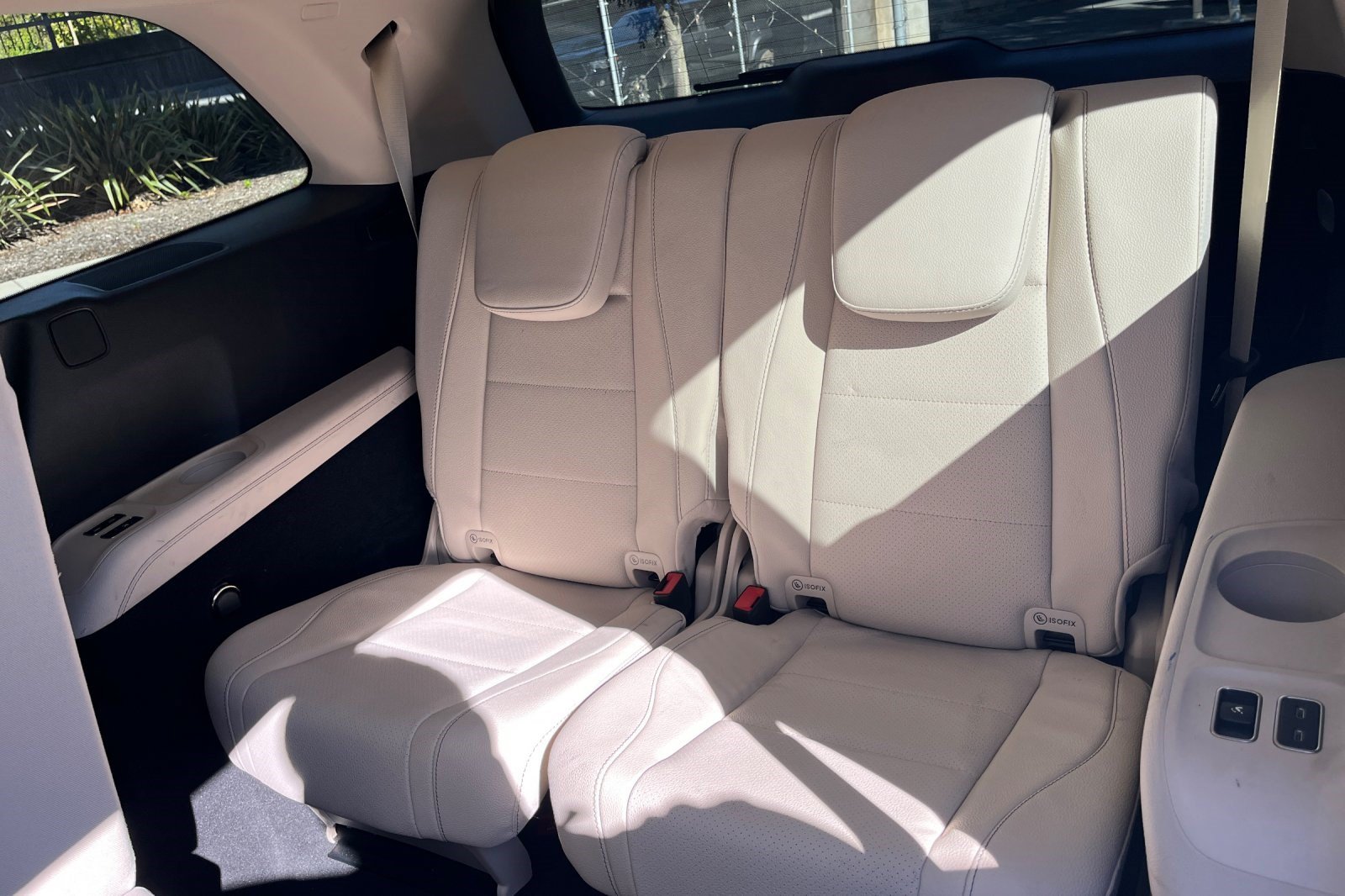Used 2024 Mercedes-Benz GLS 450 4MATIC image 11